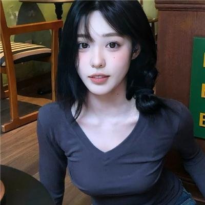 小鱼莉莉